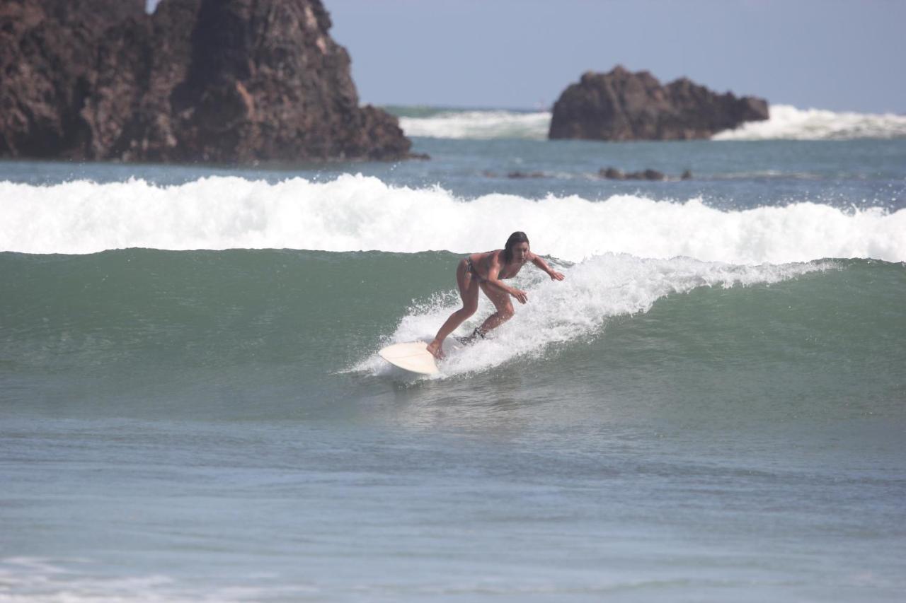 JembranaAyolah Surf House &Surf Campアパートメント エクステリア 写真