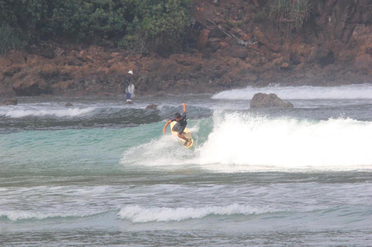 JembranaAyolah Surf House &Surf Campアパートメント エクステリア 写真
