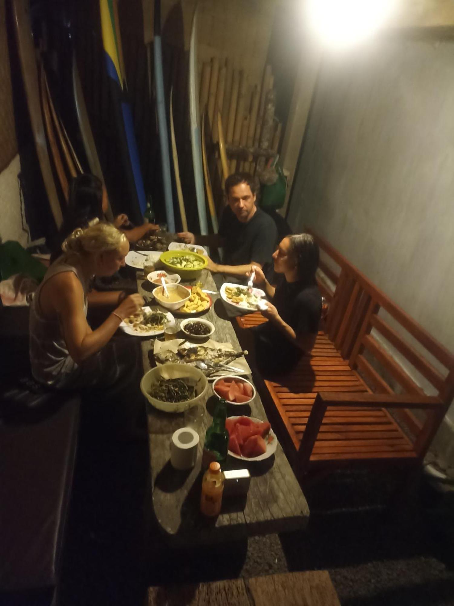 JembranaAyolah Surf House &Surf Campアパートメント エクステリア 写真