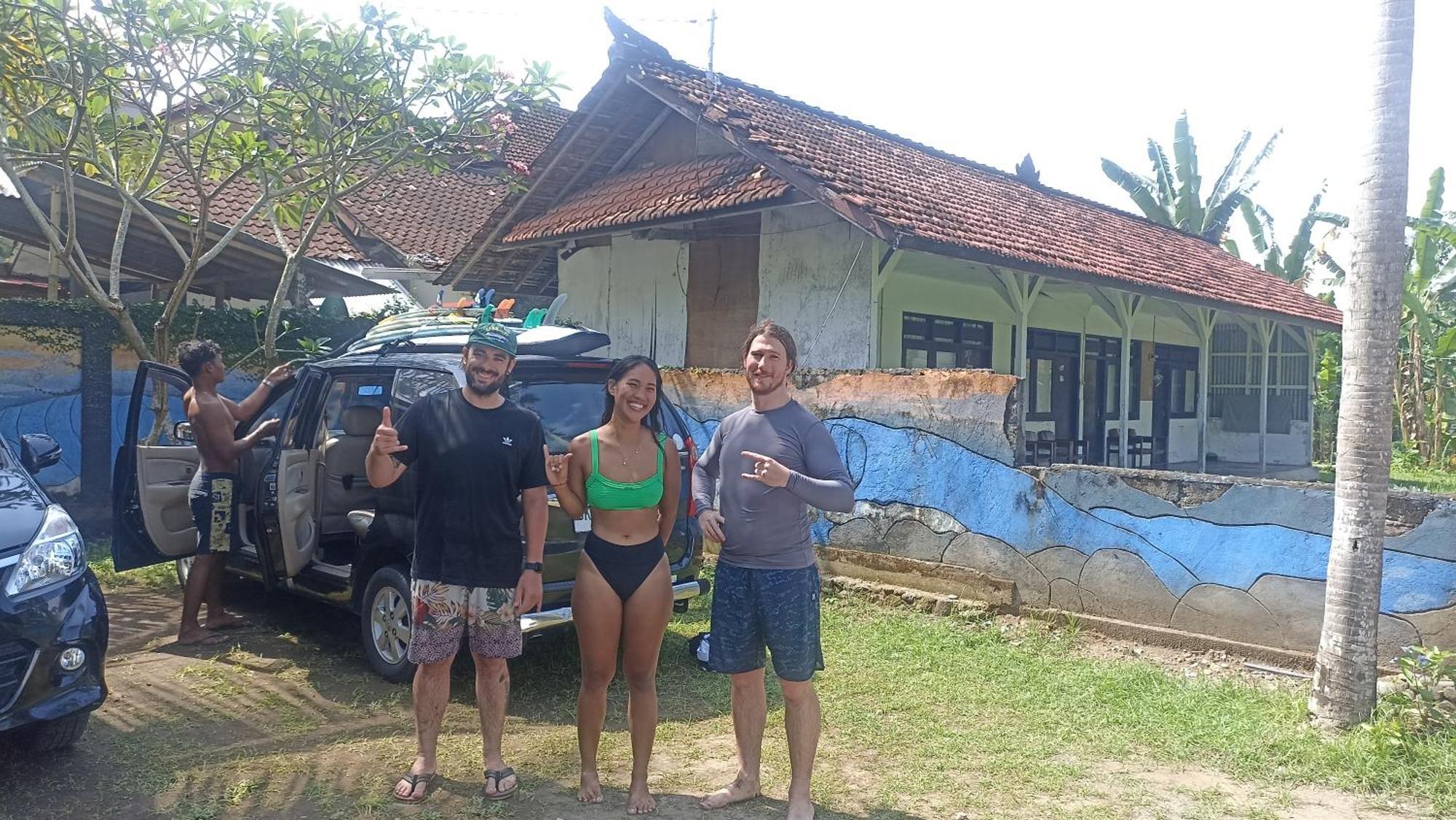 JembranaAyolah Surf House &Surf Campアパートメント エクステリア 写真