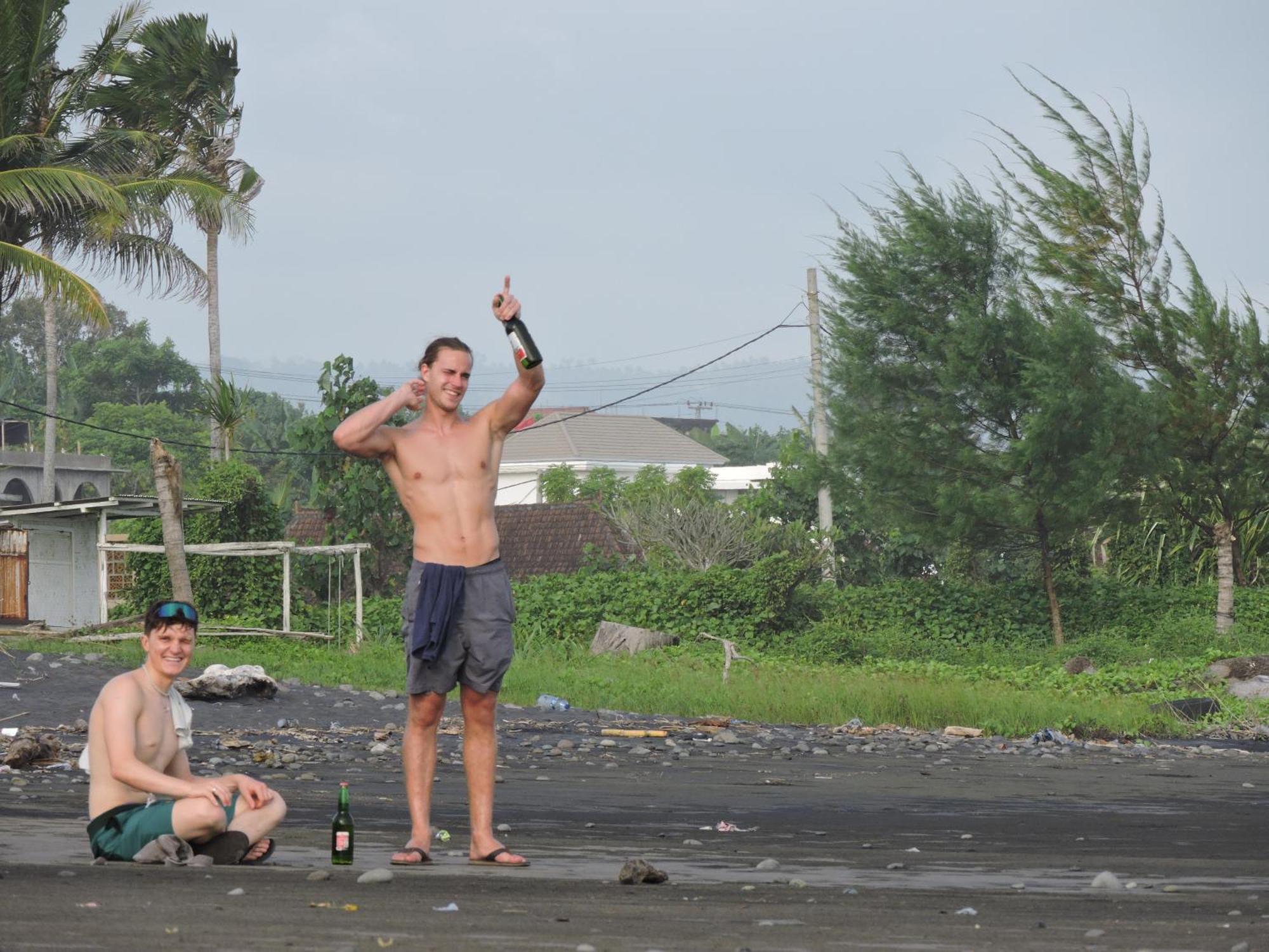 JembranaAyolah Surf House &Surf Campアパートメント エクステリア 写真